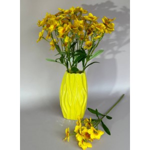 Гілка Нарцис жовтий 48 см. 8 квіток діаметром 5 см.