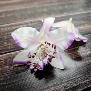 Головка Орхідеї біло-фіолетова D-8 см.