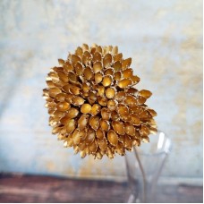 Гілка новорічна золота Квітка. Діаметр - 7 см. Довжина - 35 см.