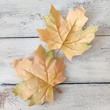 Кленове листя 14 см. пастельне